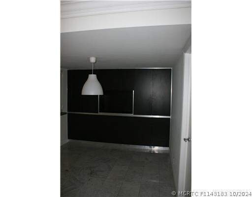 Building Photo - 1915 Brickell Ave Unit 1104C