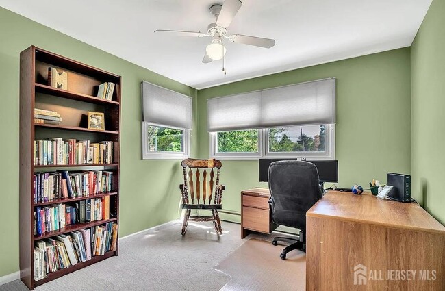 Photo - 12 Windsor Dr