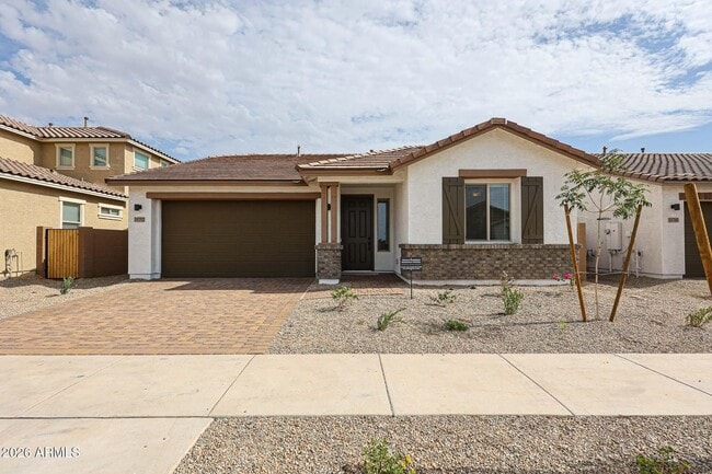 Building Photo - 14752 W Smoketree Dr