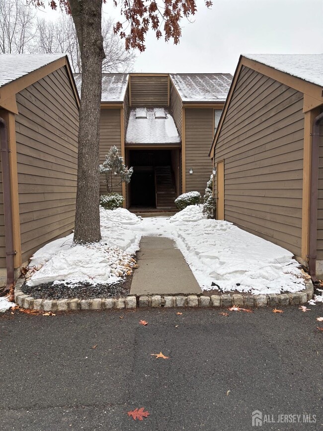 Building Photo - 92 Heather Ct