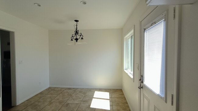 Photo - 5130 Savannah St