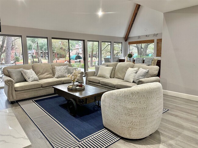 Photo - 3007 Willowbend Rd