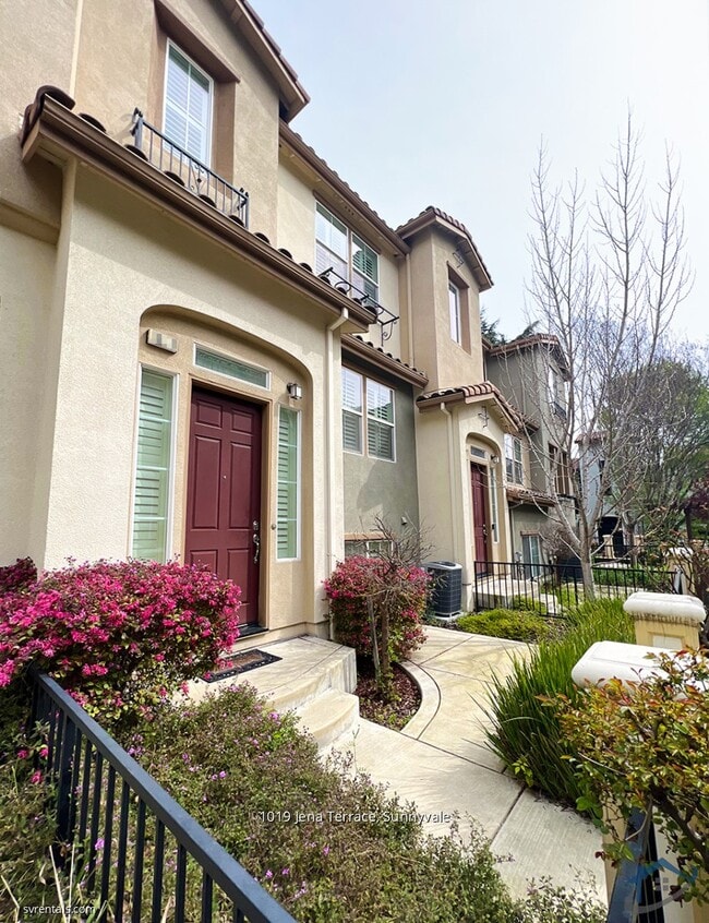 Photo - 1019 Jena Ter