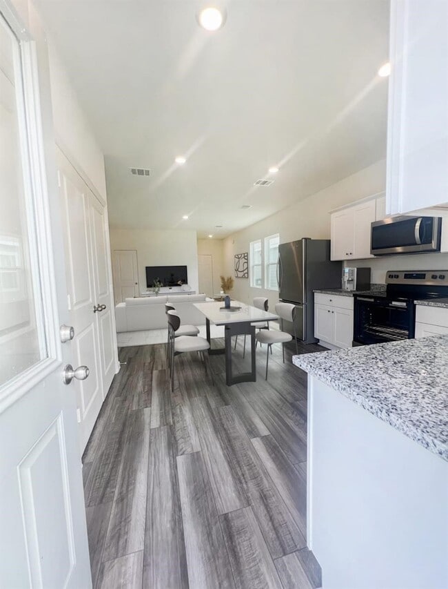 Photo - 10135 California Lily Ln