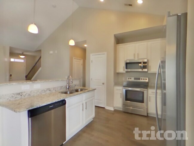 Photo - 319 Wyburn Pl