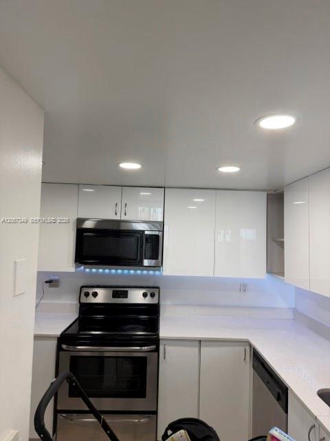 Building Photo - 6960 Miami Gardens Dr Unit 2-521