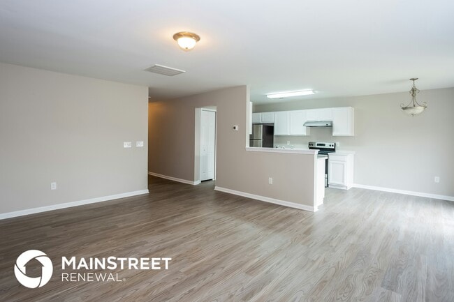 Photo - 4941 Hawfield St