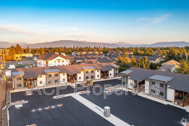 Building Photo - 669 E Badger Rd Unit #203 Rental