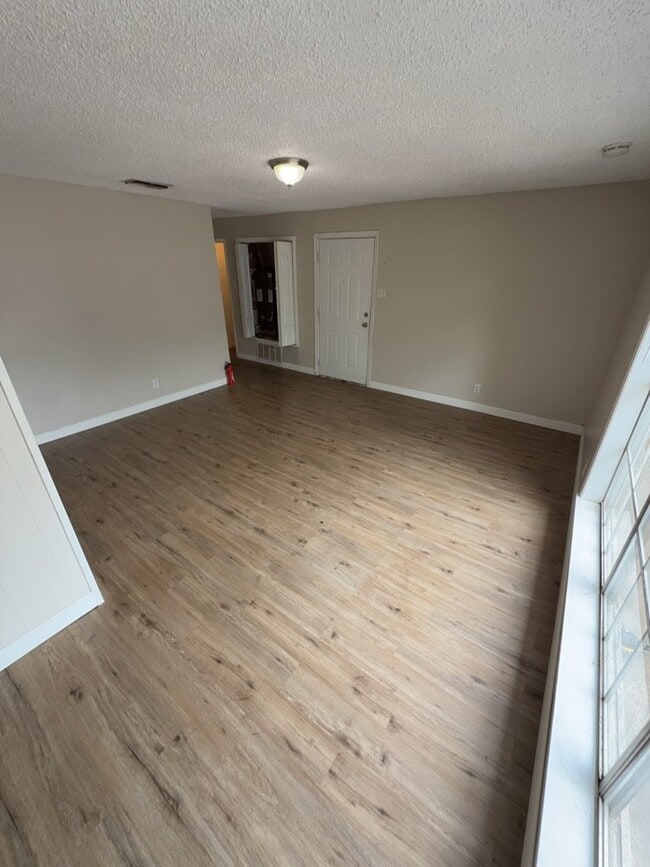 Photo - 307 Canada St Unit 2B