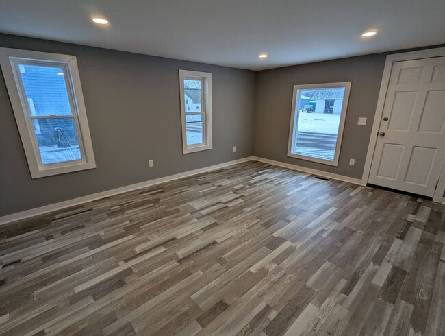 Photo - 19 Main St Unit 1st Floor