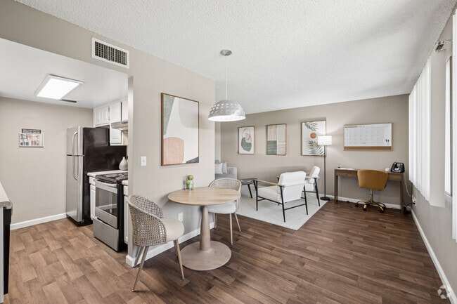 2BR, 1BA - 720SF - Dining Room