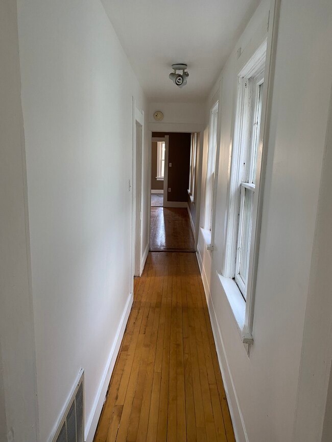 Photo - 1841 N Warren Ave