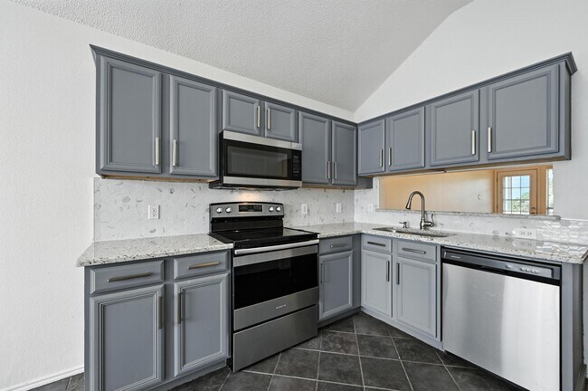 Photo - 1455 Morrison Dr