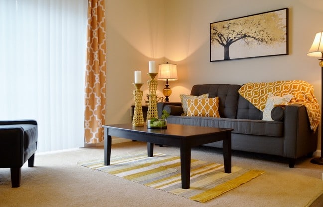 Sala de estar - Stone Ridge Flats and Townhomes