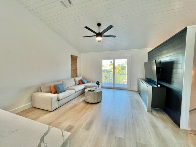 Photo - 1 Gulf Breeze Ct