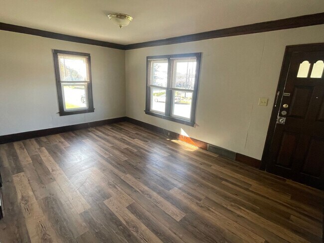 Photo - Dawes, 306-308 Unit Dawes, 306