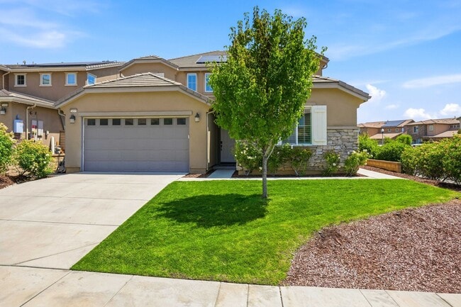 Building Photo - Highly Sought-After Next Gen Home with Private Downstairs Suite in Gated Valencia Community