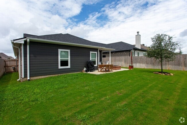 Building Photo - Spectacular Home in Southern Pointe!!