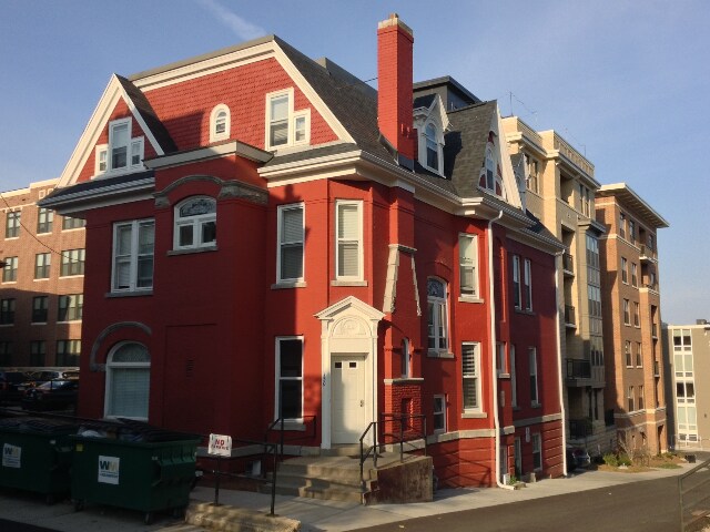 150 Building - 150 Langdon St