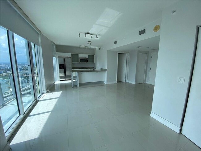 Photo - 185 SW 7th St Unit 4100
