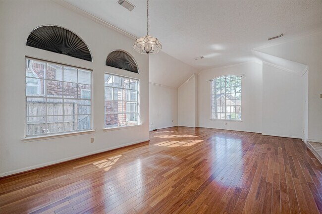 Photo - 7030 River Garden Dr