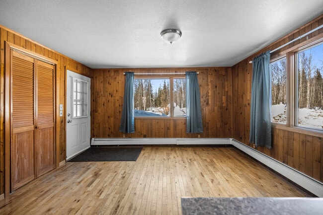 Photo - 1118 Cheri Way