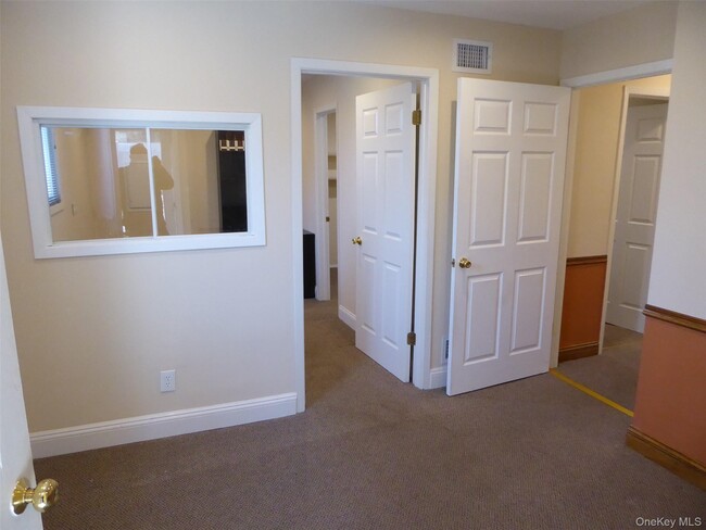 122 Forest Ave Unit Rear