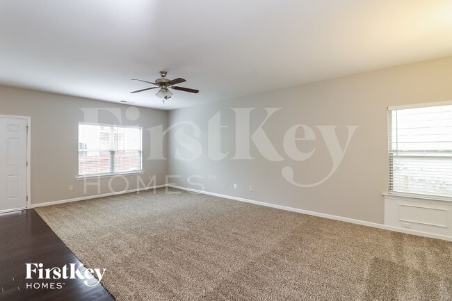 Photo - 505 Mill Ridge Rd