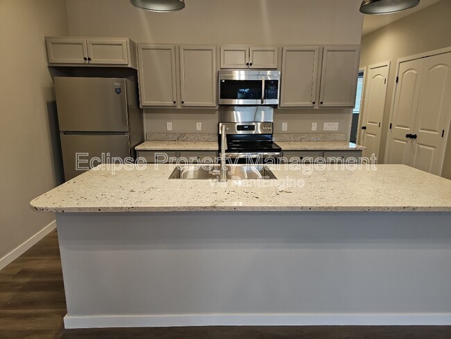 Photo - 521 Washington Ave Townhome