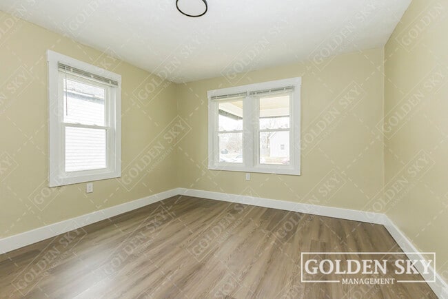 Photo - 1421 W 14th St