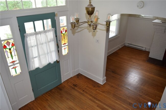 Photo - 301 W 30th St