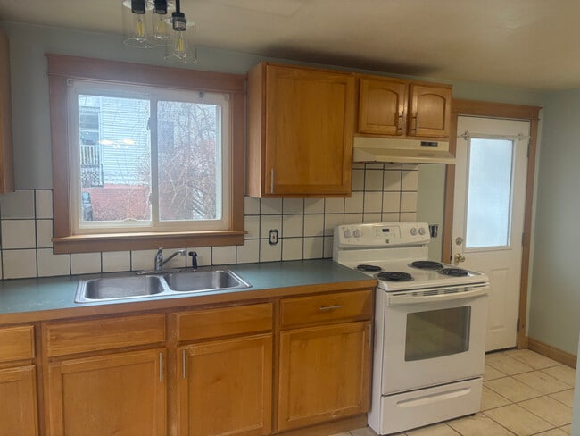 Photo - 530 High St Unidad 2