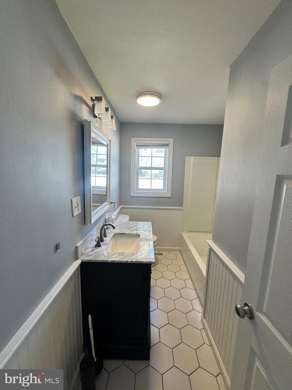 Photo - 615 Jackson Ave