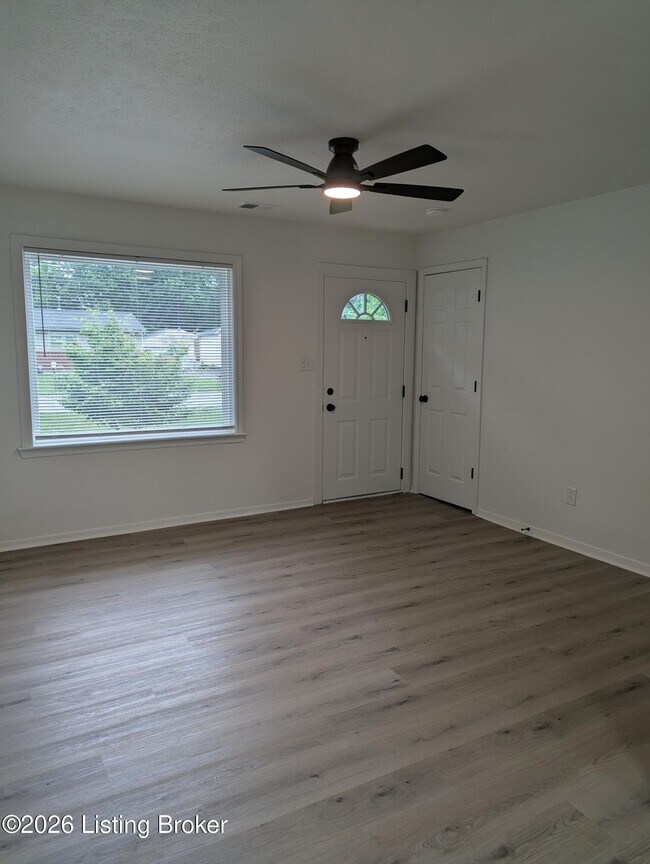 Photo - 6109 Toebbe Ln