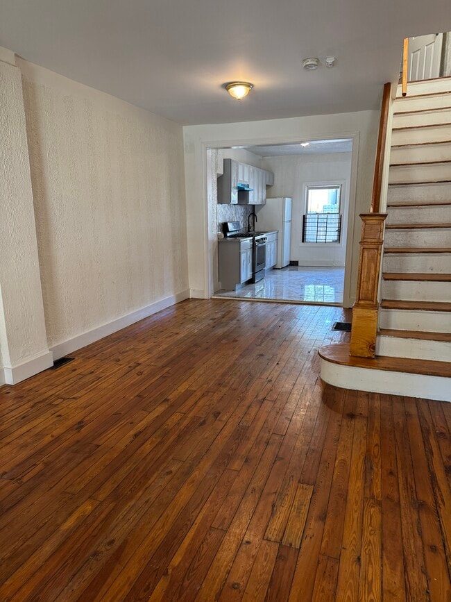 Photo - 716 N Milton Ave