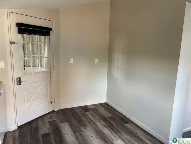 Building Photo - 3951 Mountain View Dr Rental