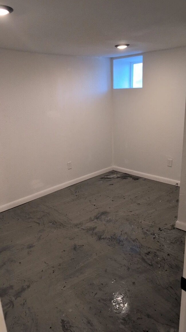 Photo - 14th St 3 Unit 3