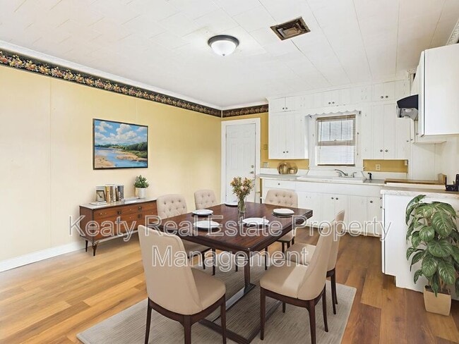 Photo - 413 Dorothy St