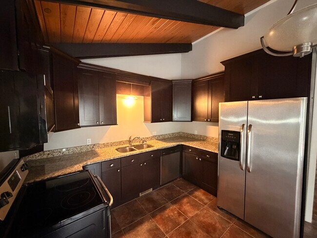 Photo - 2090 Longleaf Dr SW