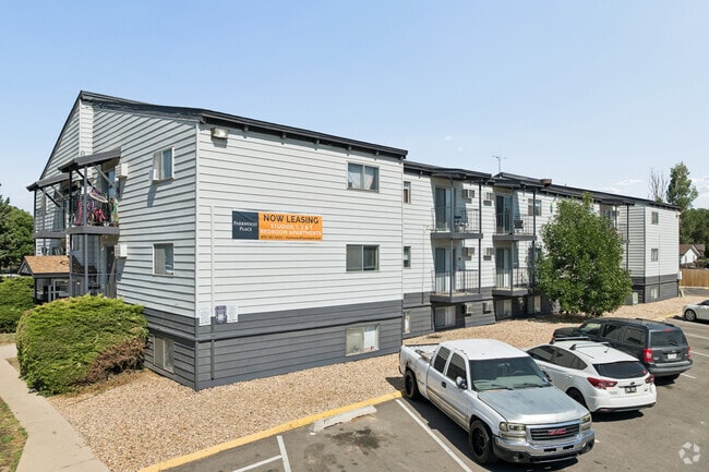 Primary Photo - Parkwood Place