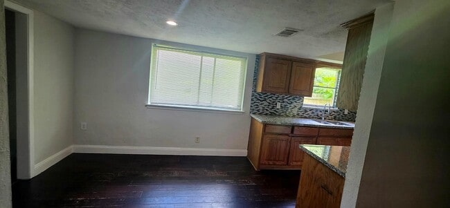 Photo - 1018 Rockledge Dr