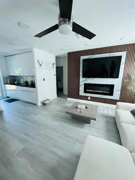 Photo - 872 NW 16th Terrace