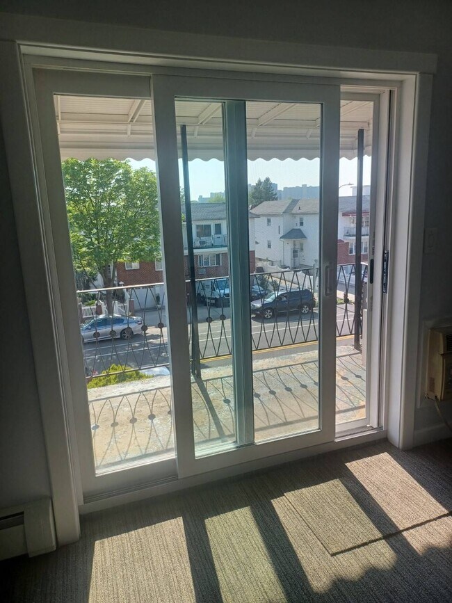 Photo - 149-01-149-84 84th St