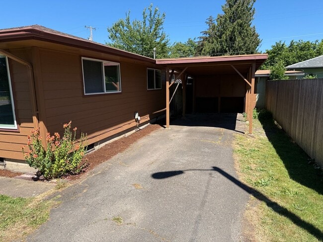 Photo - 1-bdroom, 1-bathroom duplex near Marie Jacob's Park!
