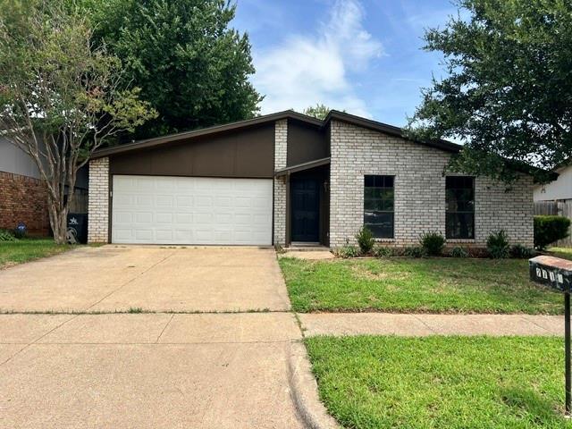 Photo - 2711 Treeview Dr