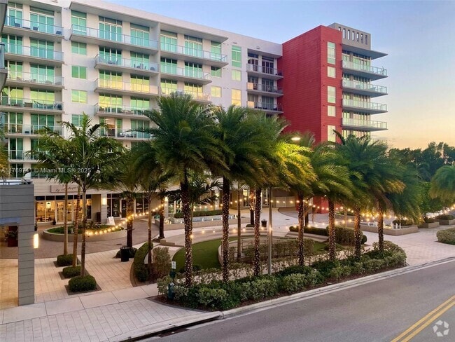 Building Photo - 7825 NW 107th Ave Unit 205 Rental