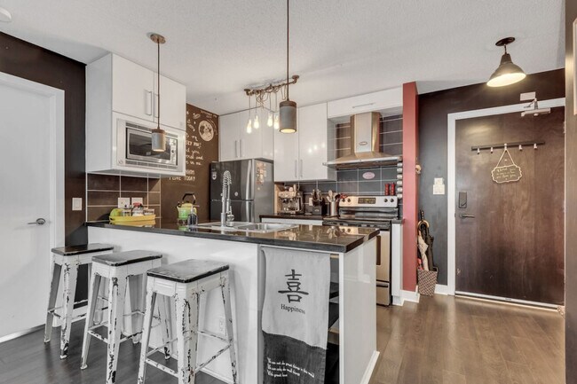 Photo - 689 Abbott St Unit ID1051919P