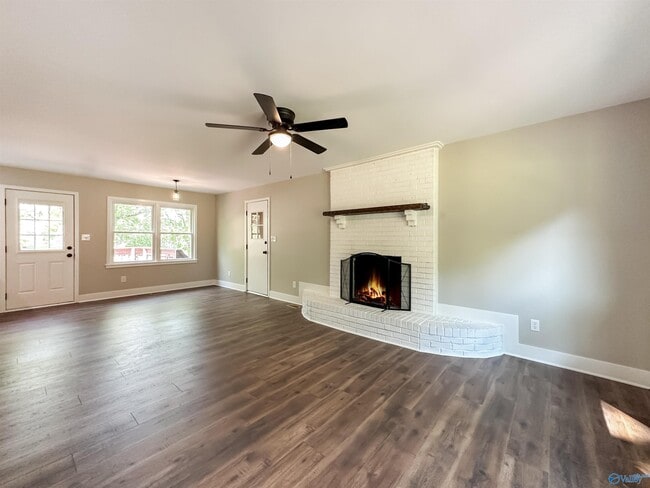 Photo - 11210 Mountain Crest Dr SE