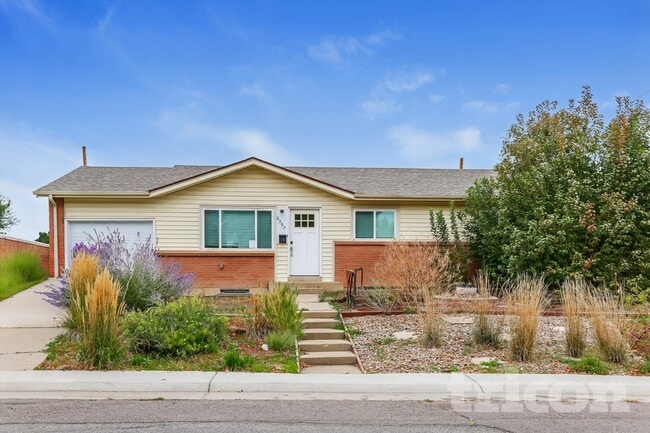 Building Photo - 6397 Brooks Dr