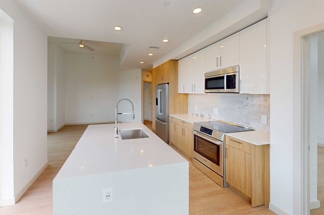 101 N Meridian